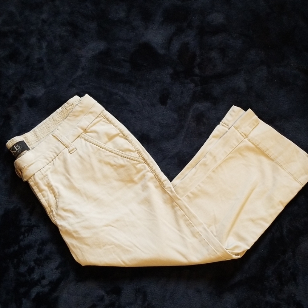 BKE Khaki capri pants